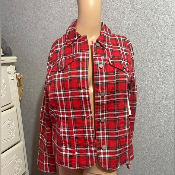 NWT 79.50 Macys Charter Club Red Tartan Plaid Denim Jacket size Small - Picture 4 of 9